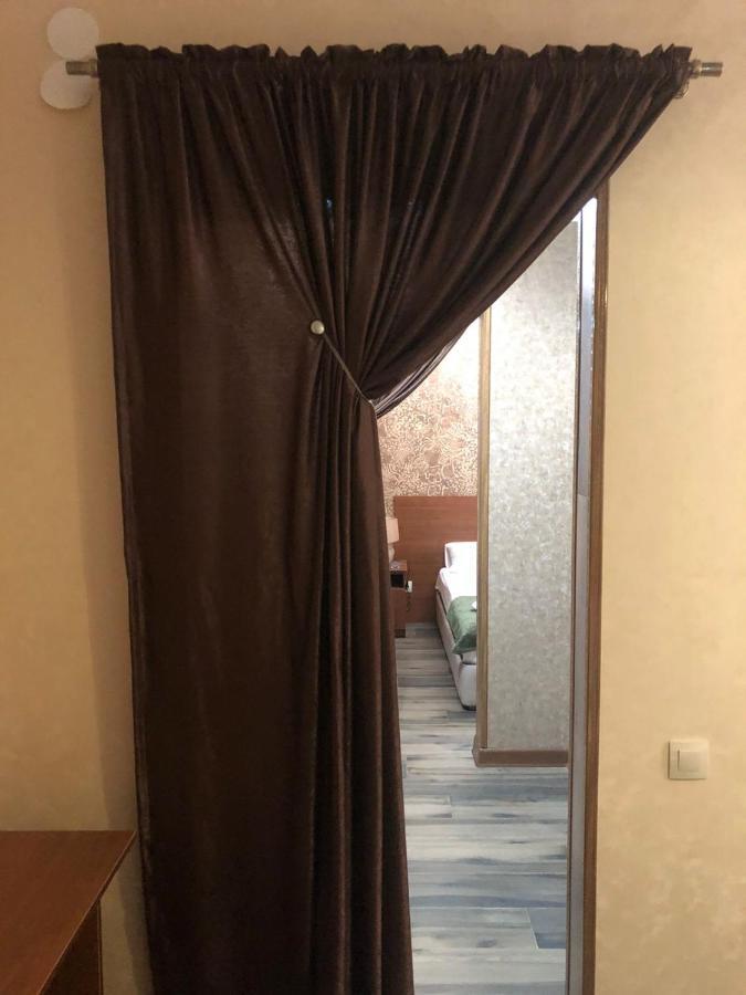 Гостевой Дом Siella Hotel Sukhumi Exterior photo