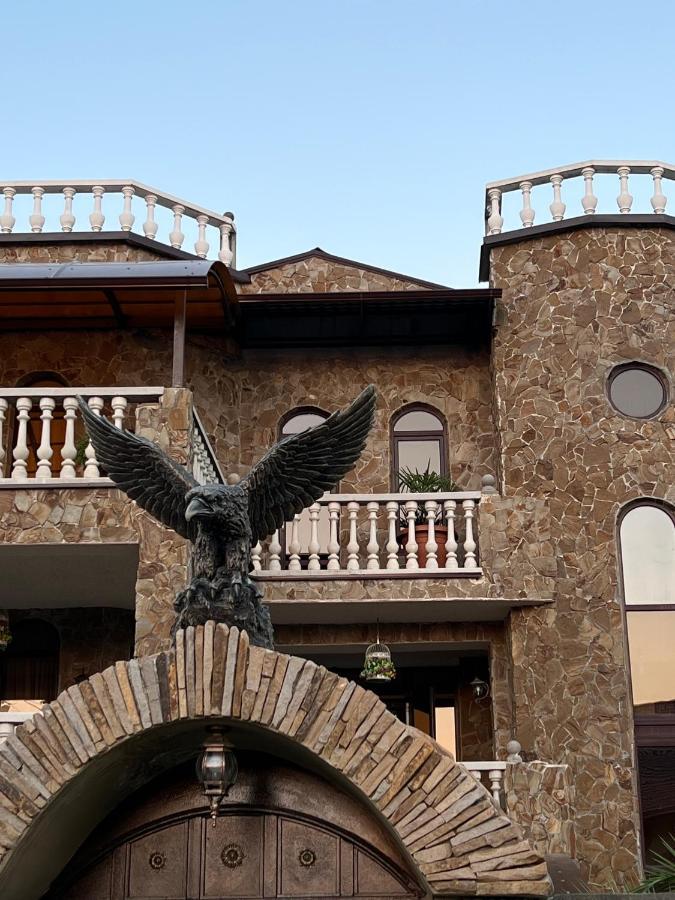 Гостевой Дом Siella Hotel Sukhumi Exterior photo